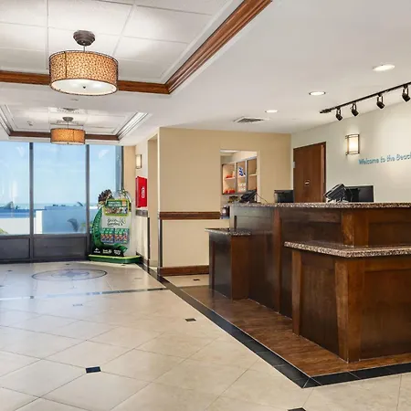 Pier House 60 Clearwater Beach Marina Hotel