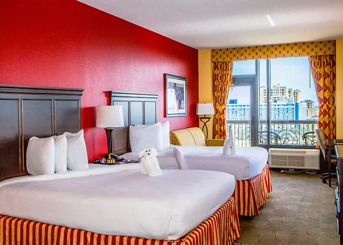 Pier House 60 Clearwater Marina Hotel 3*
