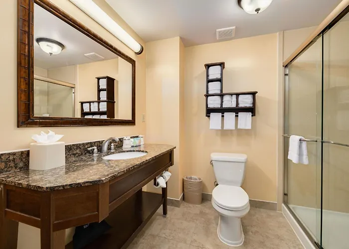 Pier House 60 Clearwater Marina 3*